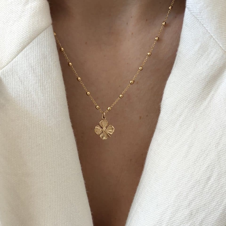 Collier boules trèfle pièce unique