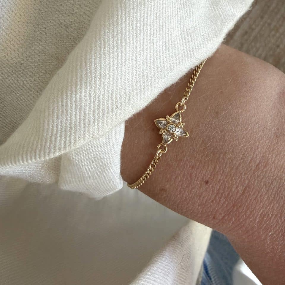 Bracelet fleur zirconium pièce unique