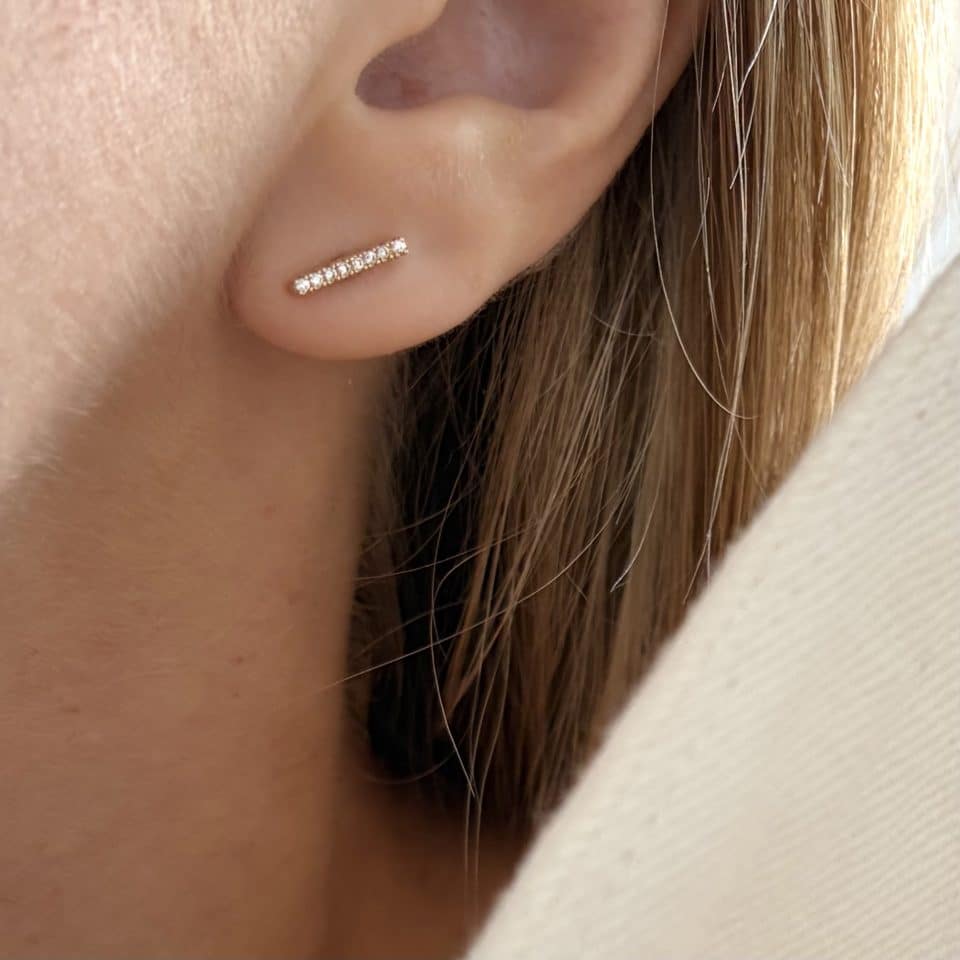 Mini boucles barre strass pièce unique