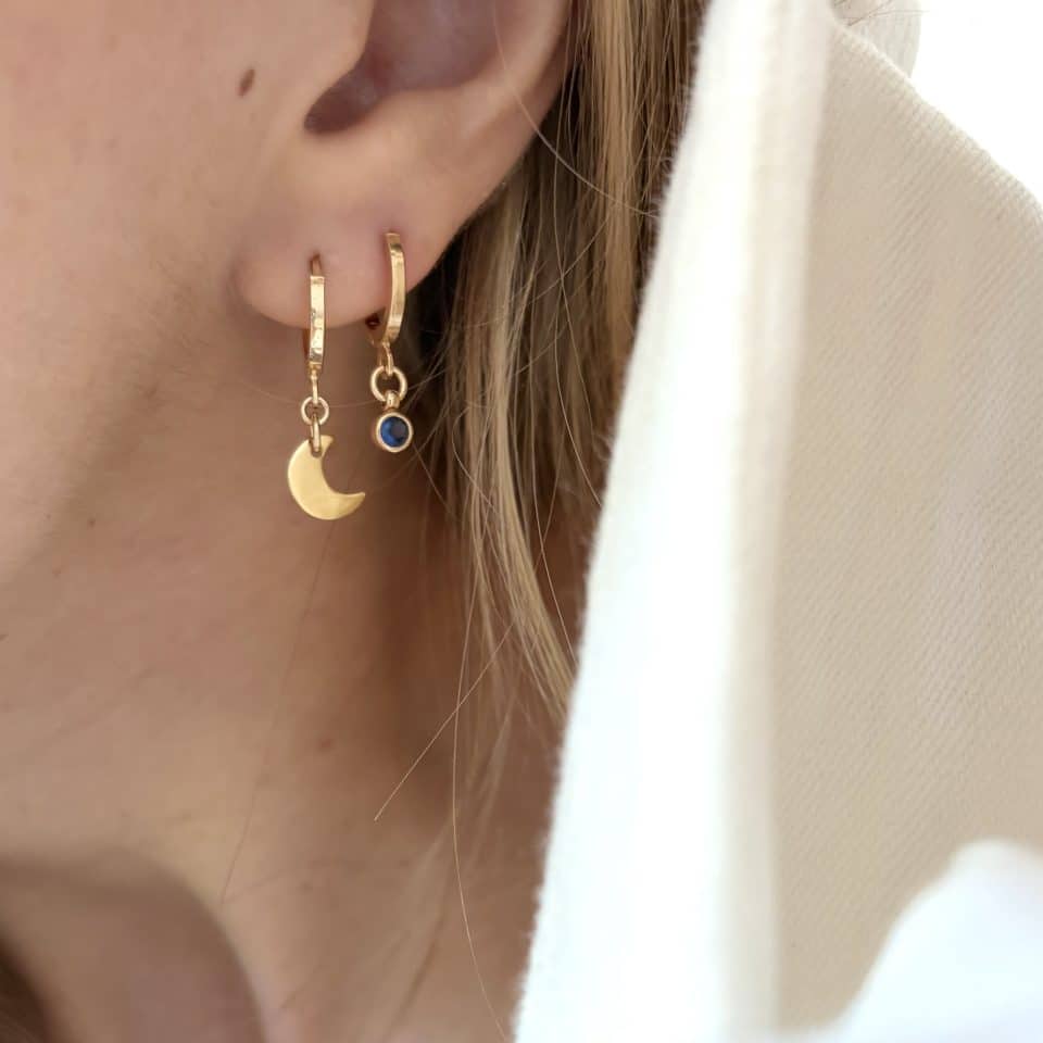 Créoles asymétriques lune/bleu pièce unique