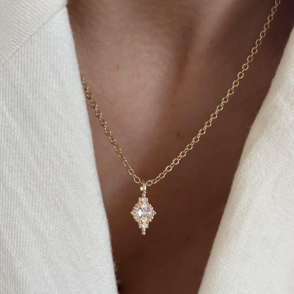 Collier Bindi