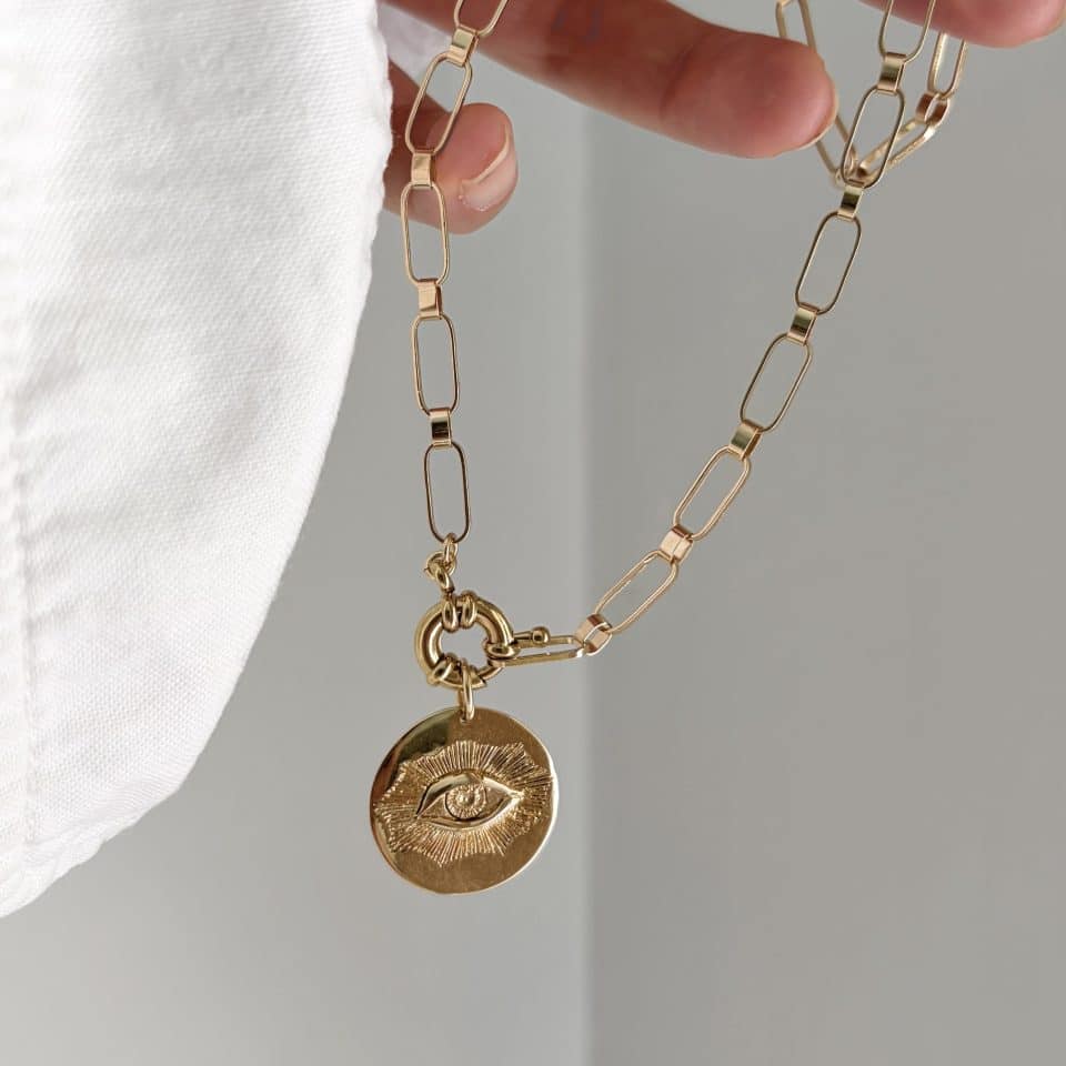 Collier médaille oeil protecteur pièce unique