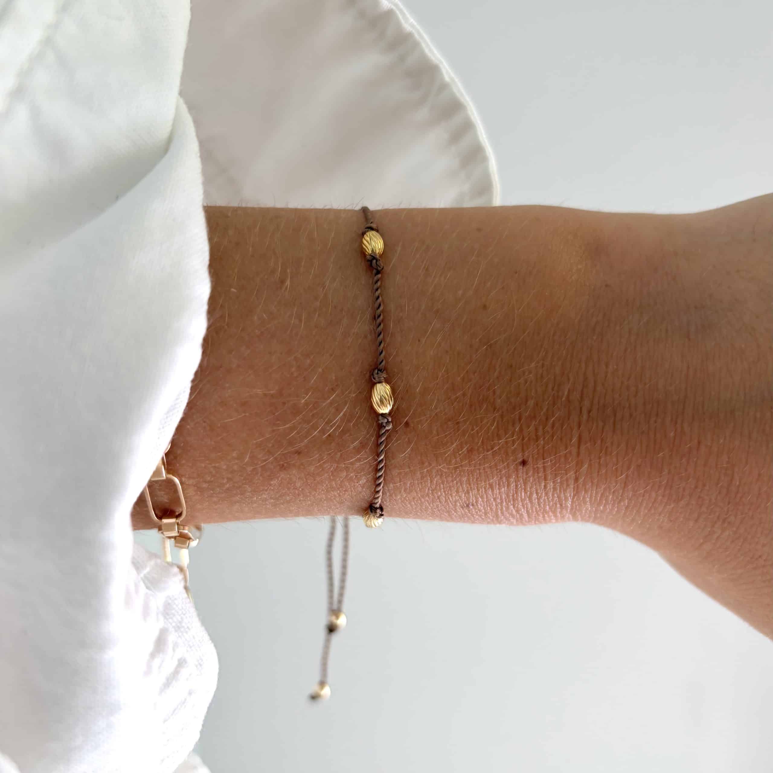 Bracelet cordon beige pièce unique – Image 2