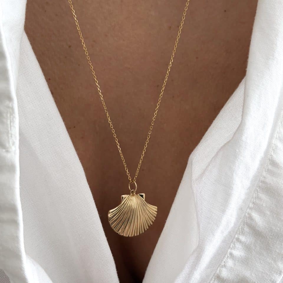 Collier long coquillage or pièce unique